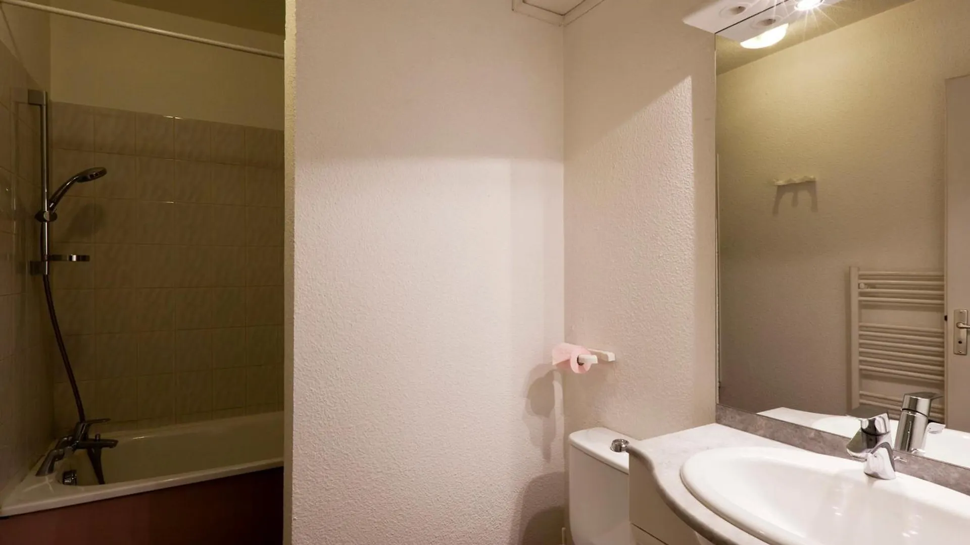 Studio Confortable Pour 2 Personnes Avec Balcon, Proche Telecabine Et Spa A Brides-Les-Bains - Fr-1-512-114 Apartment