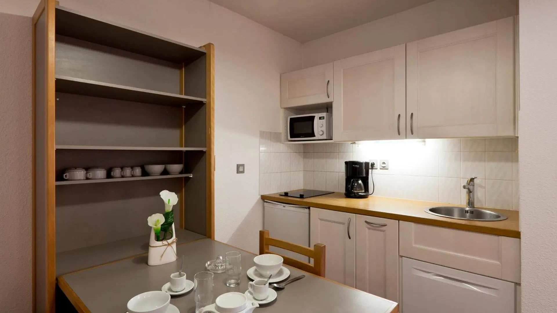 Studio Confortable Pour 2 Personnes Avec Balcon, Proche Telecabine Et Spa A Brides-Les-Bains - Fr-1-512-114 Apartment